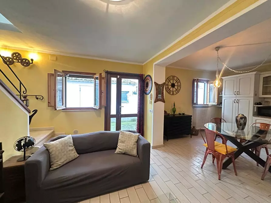 Immagine 20 di Appartamento in vendita  a Empoli