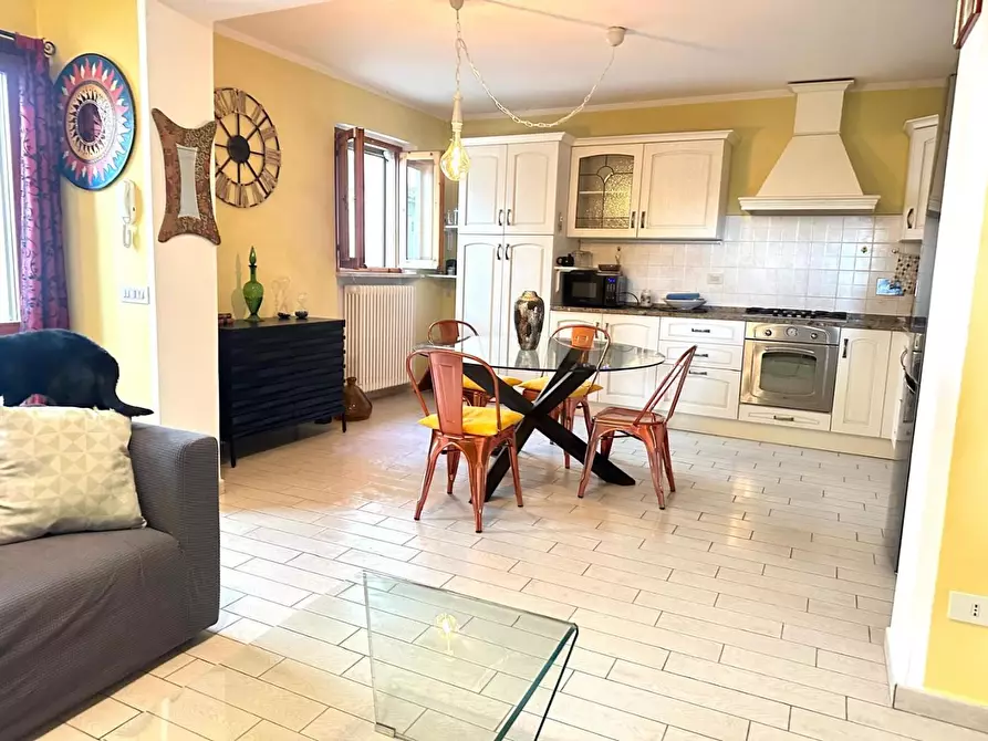 Immagine 2 di Appartamento in vendita  a Empoli