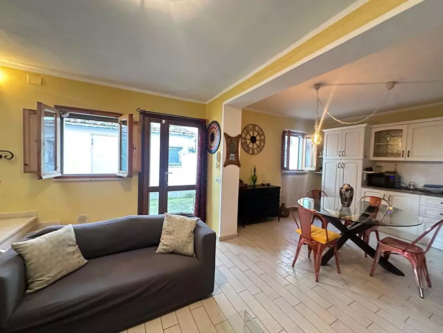 Immagine 12 di Appartamento in vendita  a Empoli