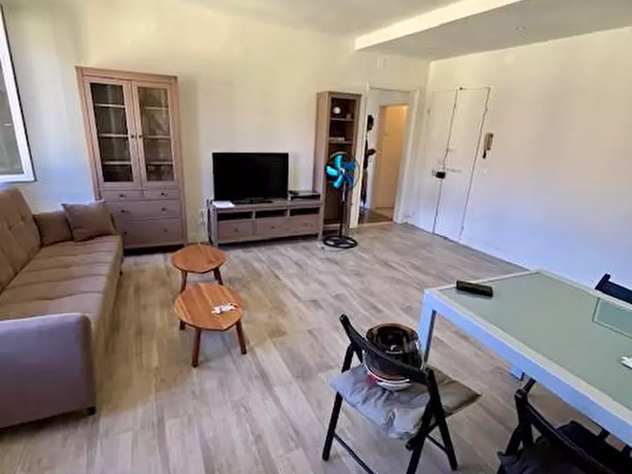 Immagine 17 di Appartamento in vendita  a Pisa