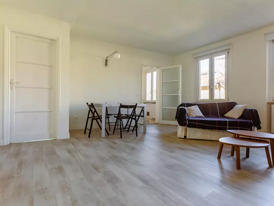 Immagine 1 di Appartamento in vendita  a Pisa