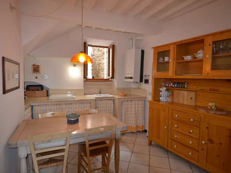 Immagine 10 di Appartamento in vendita  a Campiglia Marittima