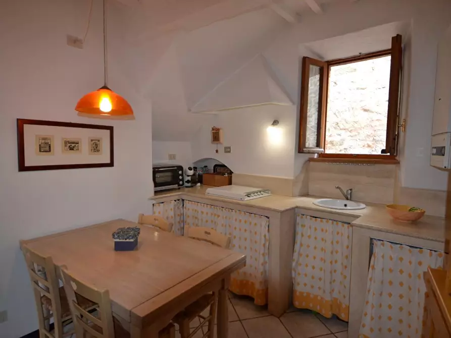 Immagine 12 di Appartamento in vendita  a Campiglia Marittima