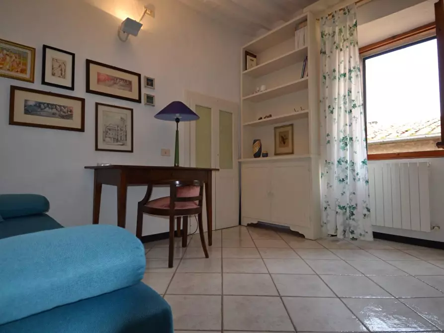 Immagine 19 di Appartamento in vendita  a Campiglia Marittima