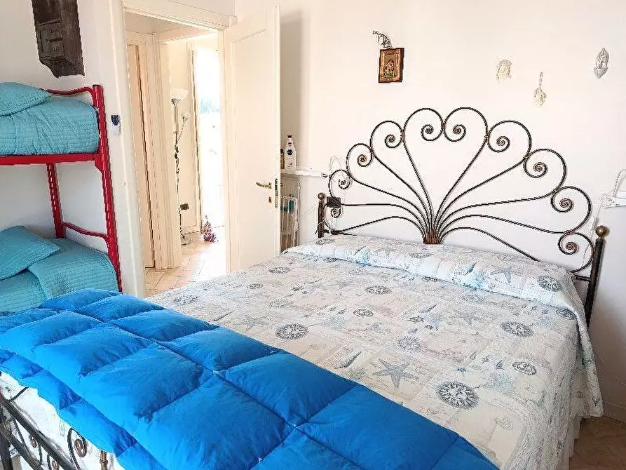 Immagine 15 di Appartamento in vendita  a Rosignano Marittimo