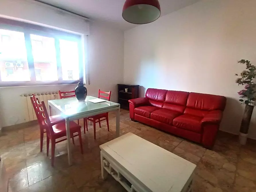 Immagine 11 di Appartamento in vendita  a Massa