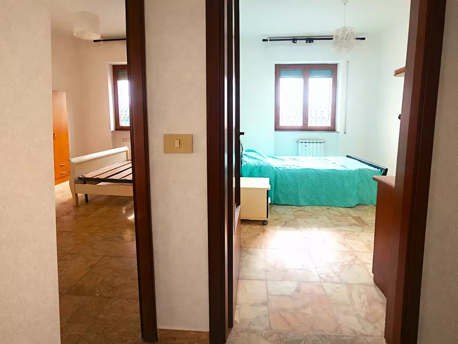 Immagine 15 di Appartamento in vendita  a Massa