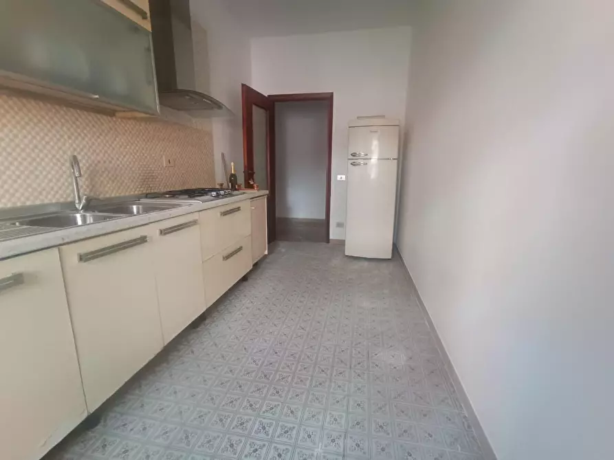 Immagine 6 di Appartamento in vendita  a Massa