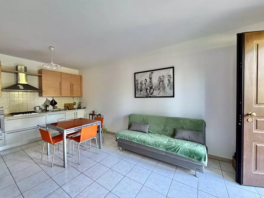 Immagine 4 di Appartamento in vendita  a Santa Maria A Monte