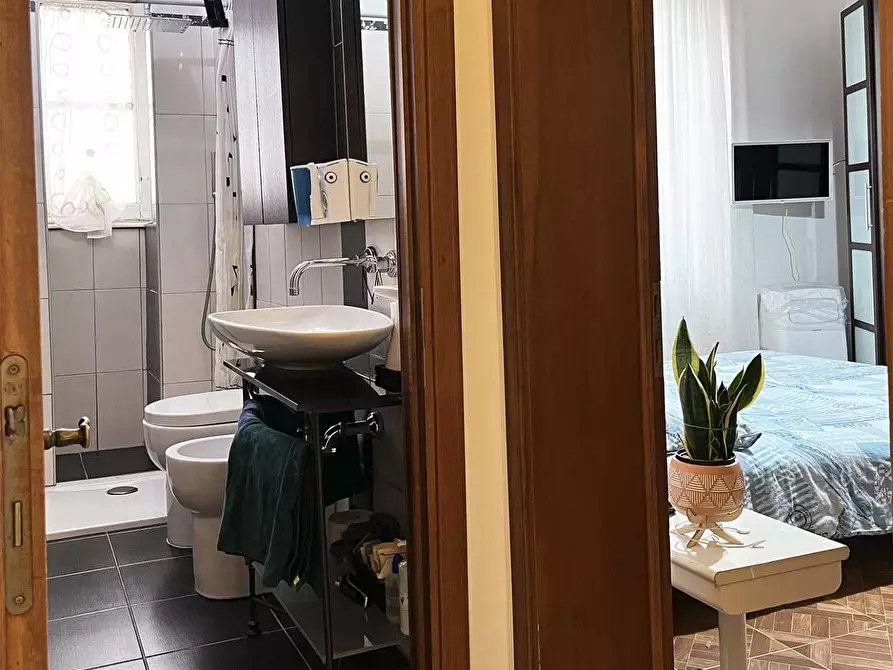 Immagine 24 di Appartamento in vendita  a Livorno