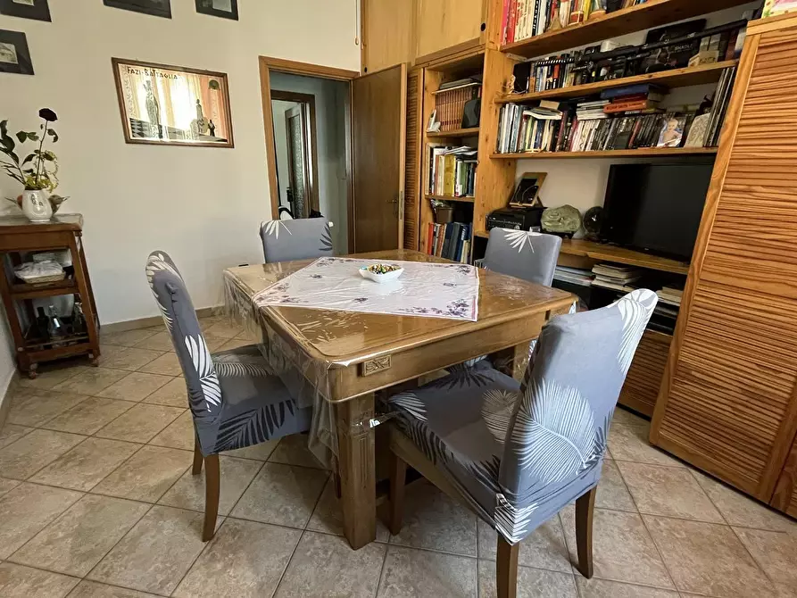 Immagine 1 di Appartamento in vendita  a Livorno