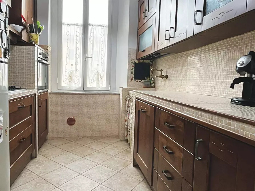 Immagine 12 di Appartamento in vendita  a Livorno