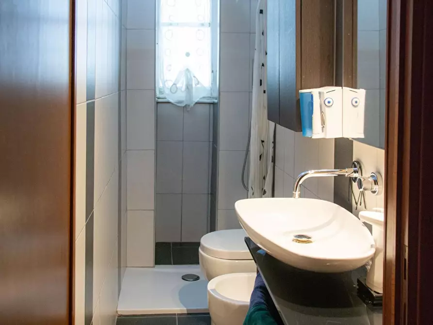 Immagine 25 di Appartamento in vendita  a Livorno