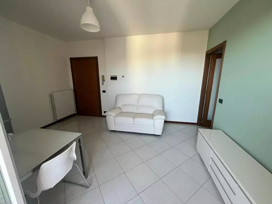 Immagine 21 di Appartamento in affitto  a Empoli