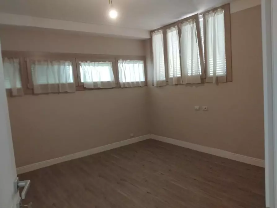 Immagine 5 di Appartamento in vendita  a Pisa