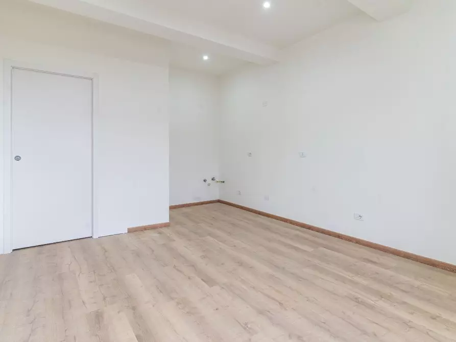 Immagine 13 di Appartamento in vendita  a Fucecchio