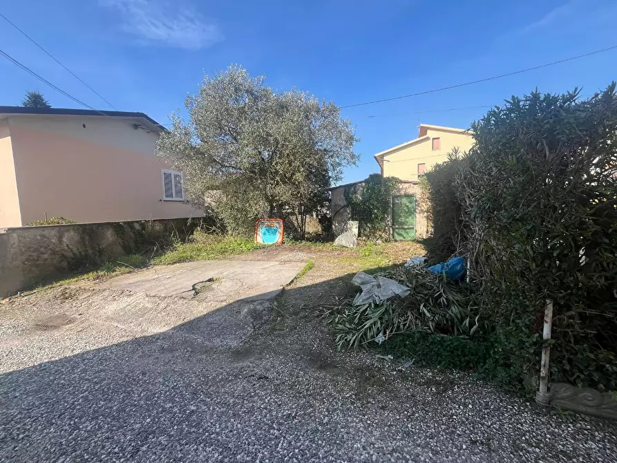 Immagine 3 di Casa bifamiliare in vendita  a Capannori