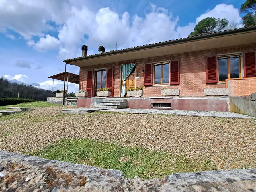 Immagine 1 di Casa bifamiliare in vendita  a Palaia