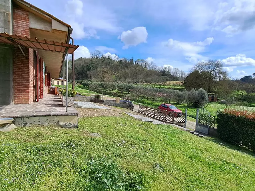 Immagine 6 di Casa bifamiliare in vendita  a Palaia