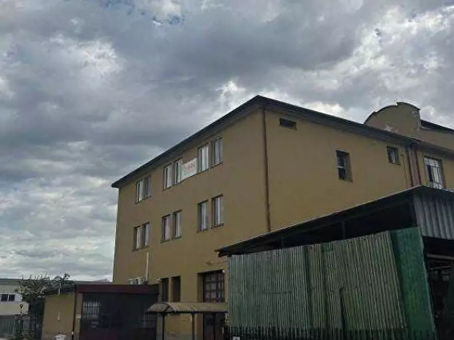 Immagine 2 di Laboratorio in vendita  a Cusano Milanino