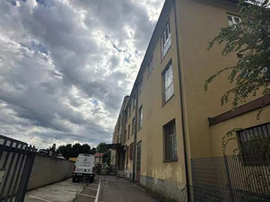 Immagine 1 di Laboratorio in vendita  a Cusano Milanino