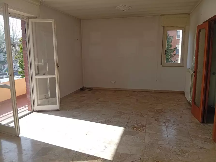 Immagine 2 di Casa indipendente in vendita  a Pisa