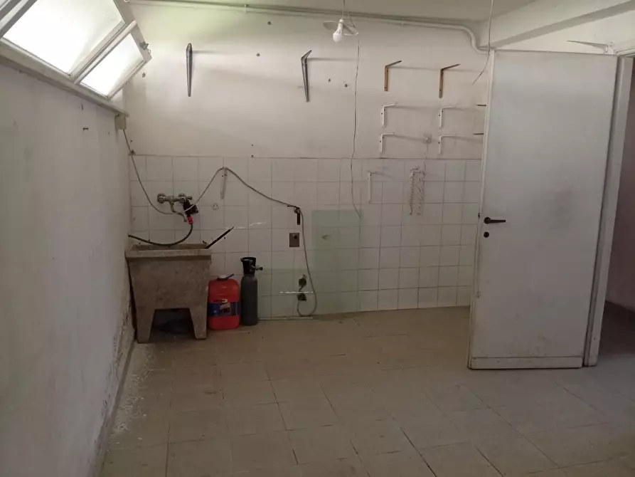 Immagine 11 di Casa indipendente in vendita  a Pisa