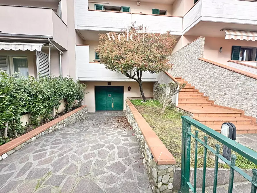 Immagine 26 di Villetta a schiera in vendita  a Poggio A Caiano