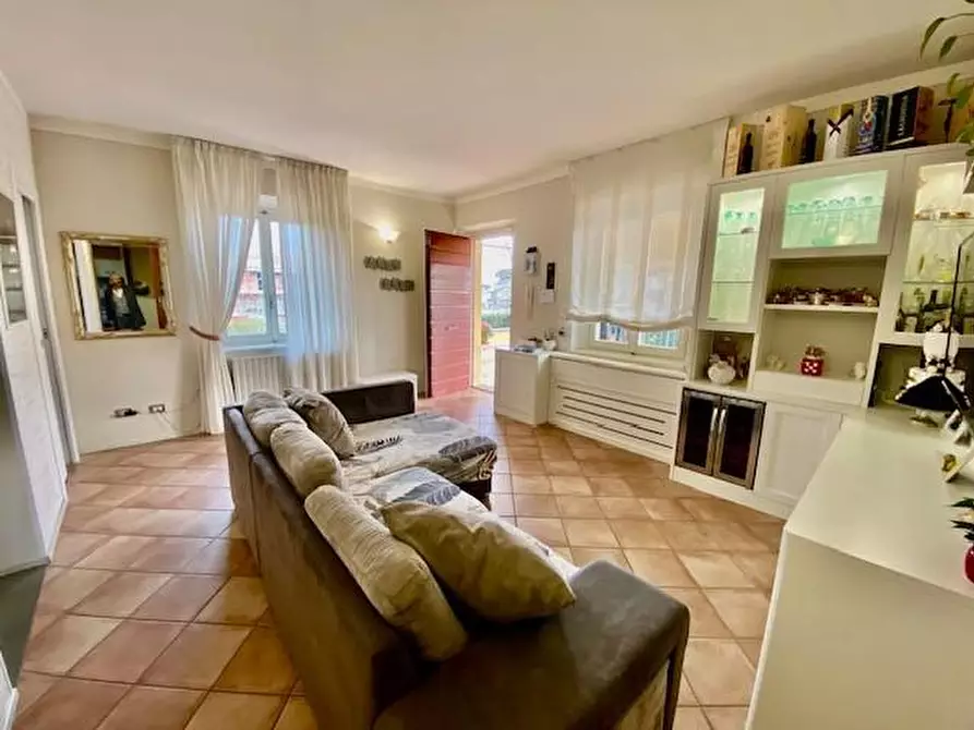 Immagine 5 di Mansarda in vendita  a Massa E Cozzile