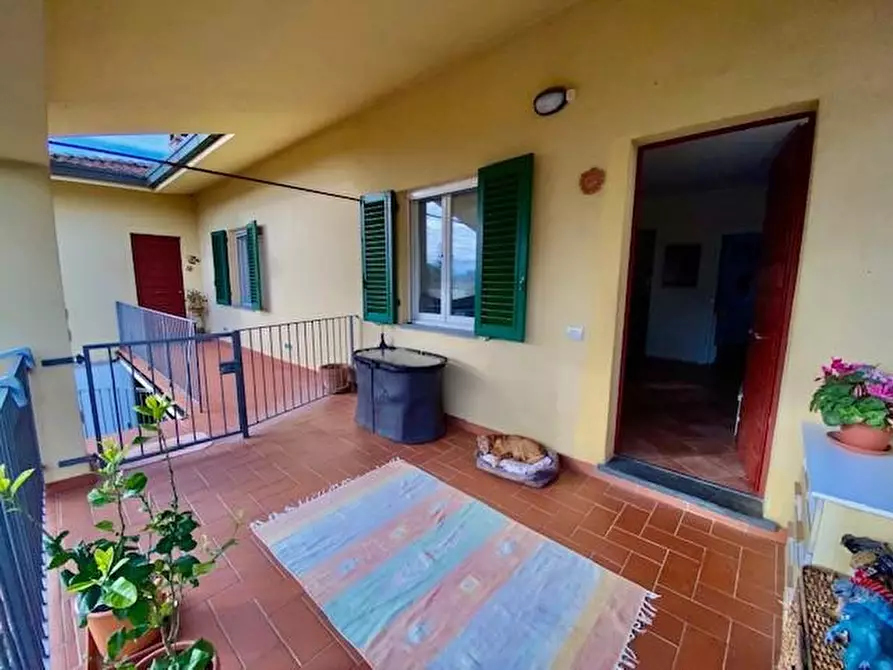 Immagine 40 di Mansarda in vendita  a Massa E Cozzile