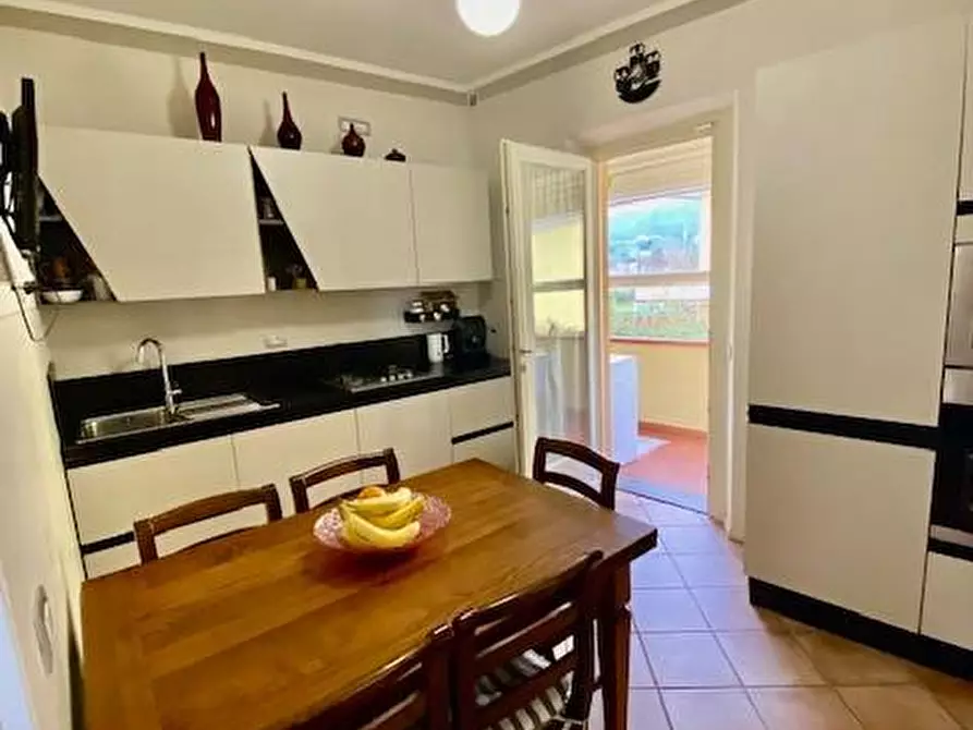 Immagine 12 di Mansarda in vendita  a Massa E Cozzile