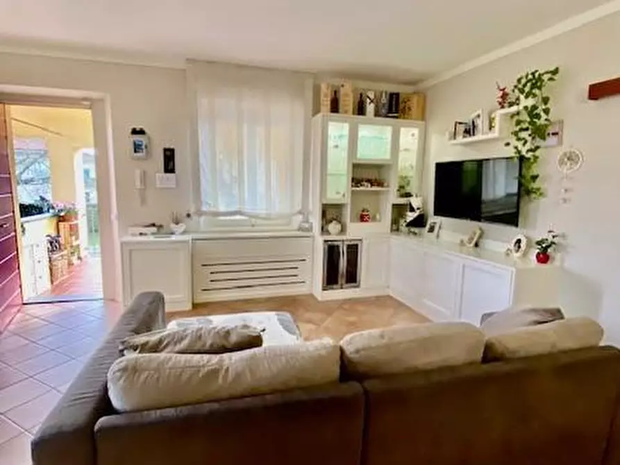 Immagine 9 di Mansarda in vendita  a Massa E Cozzile