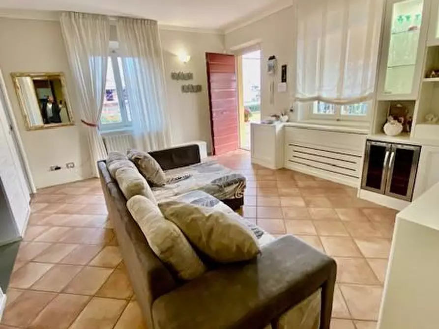 Immagine 28 di Mansarda in vendita  a Massa E Cozzile