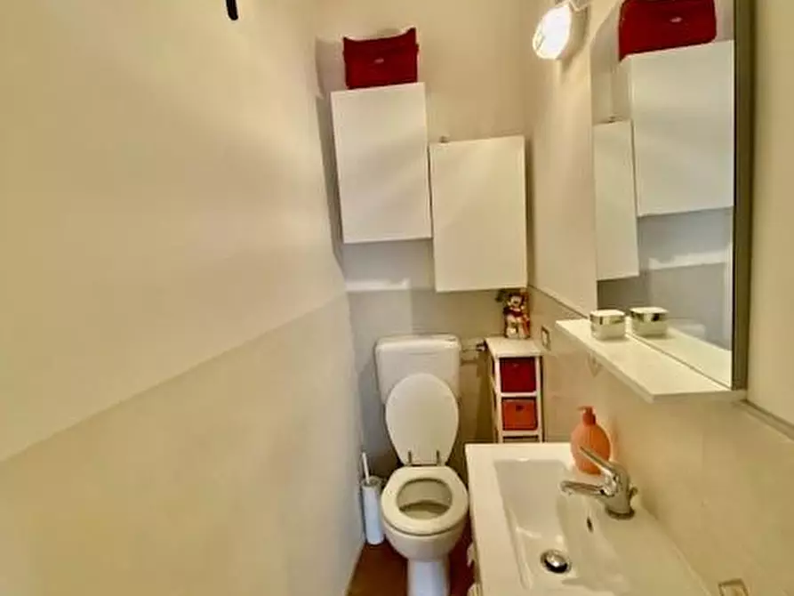 Immagine 32 di Mansarda in vendita  a Massa E Cozzile