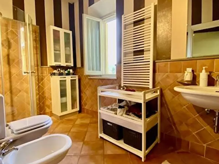 Immagine 38 di Mansarda in vendita  a Massa E Cozzile