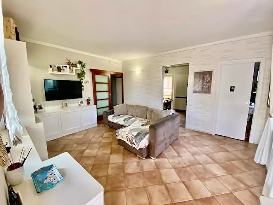 Immagine 10 di Mansarda in vendita  a Massa E Cozzile