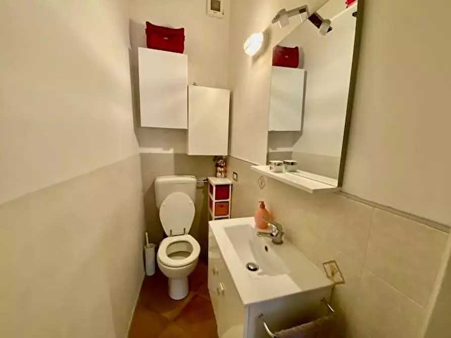 Immagine 33 di Mansarda in vendita  a Massa E Cozzile