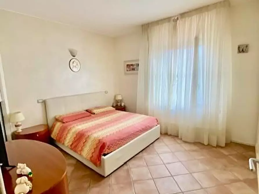 Immagine 26 di Mansarda in vendita  a Massa E Cozzile