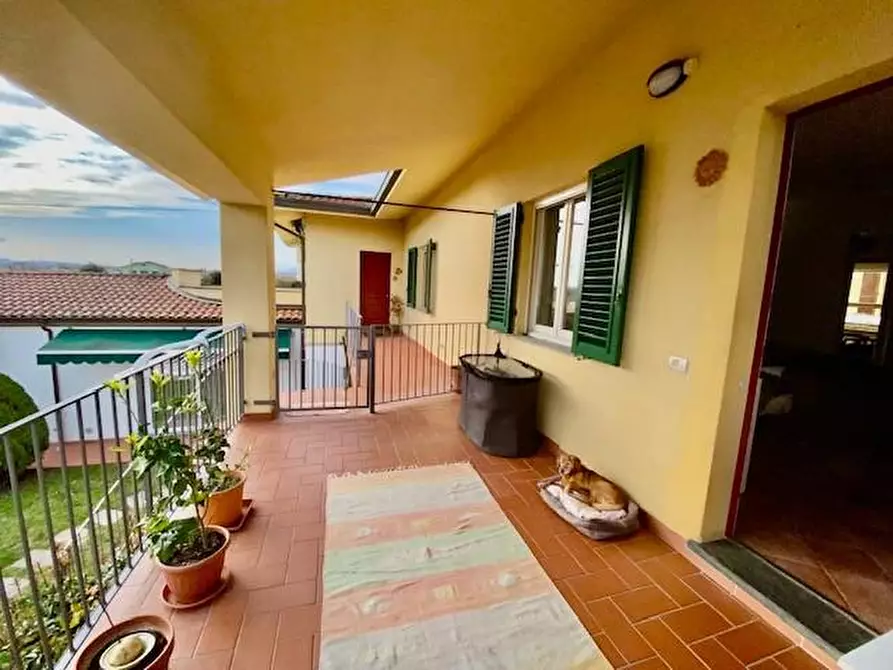 Immagine 2 di Mansarda in vendita  a Massa E Cozzile