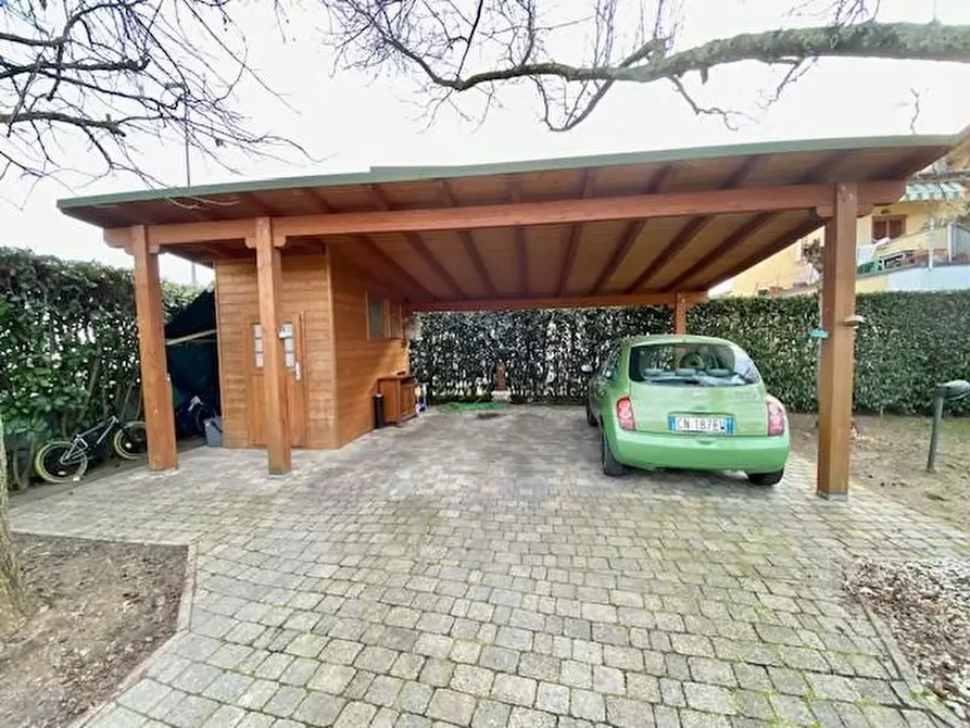 Immagine 3 di Mansarda in vendita  a Massa E Cozzile