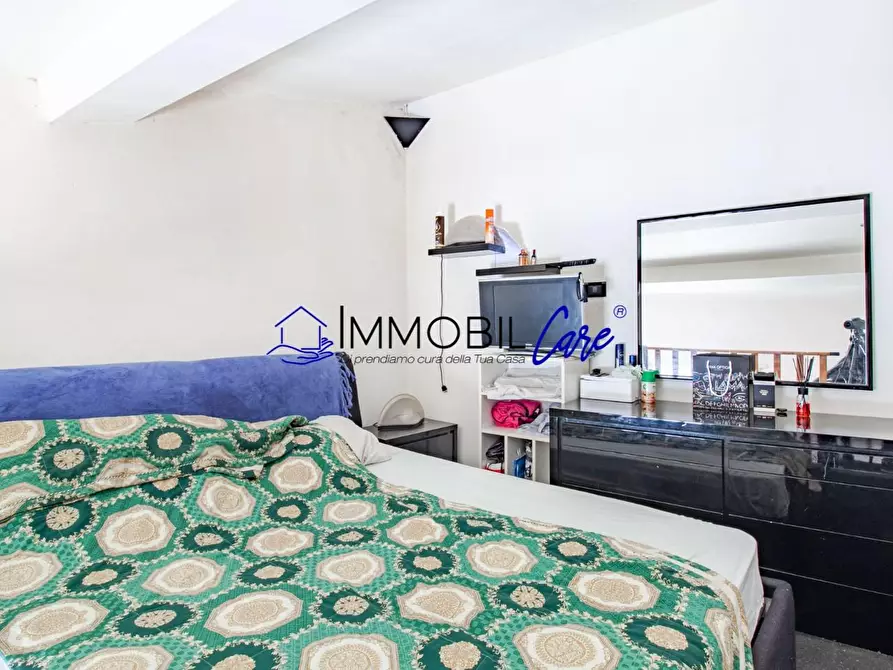 Immagine 12 di Appartamento in vendita  a Livorno