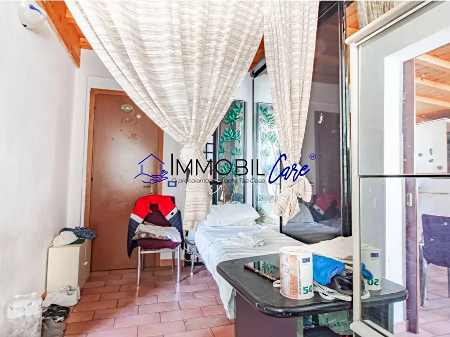 Immagine 8 di Appartamento in vendita  a Livorno