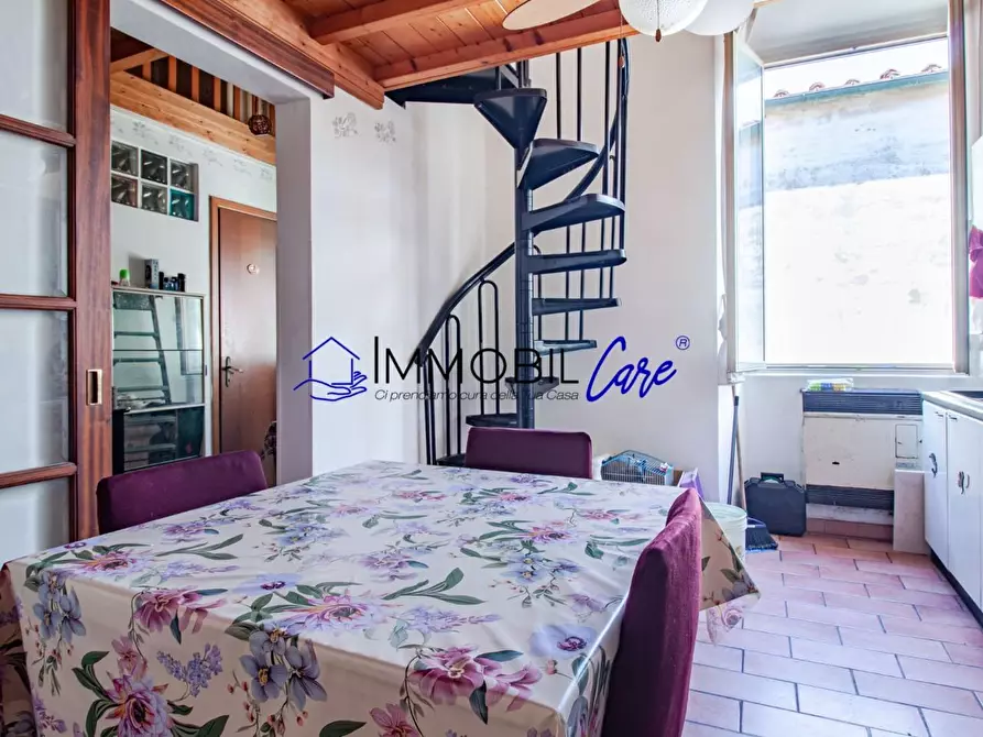 Immagine 4 di Appartamento in vendita  a Livorno