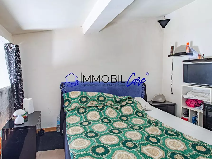 Immagine 15 di Appartamento in vendita  a Livorno