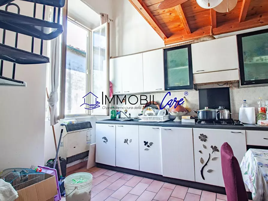 Immagine 3 di Appartamento in vendita  a Livorno