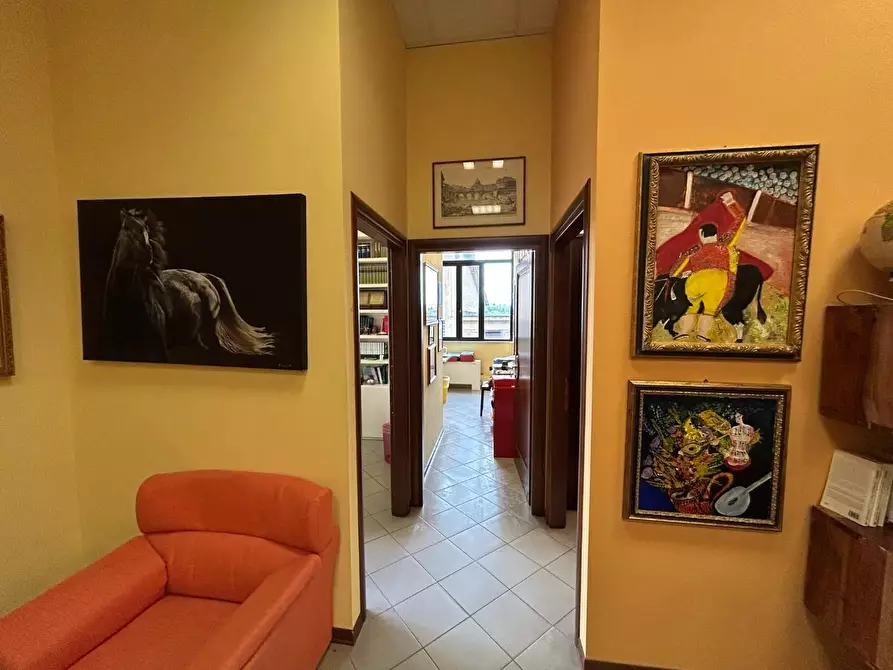 Immagine 5 di Appartamento in vendita  a Siena