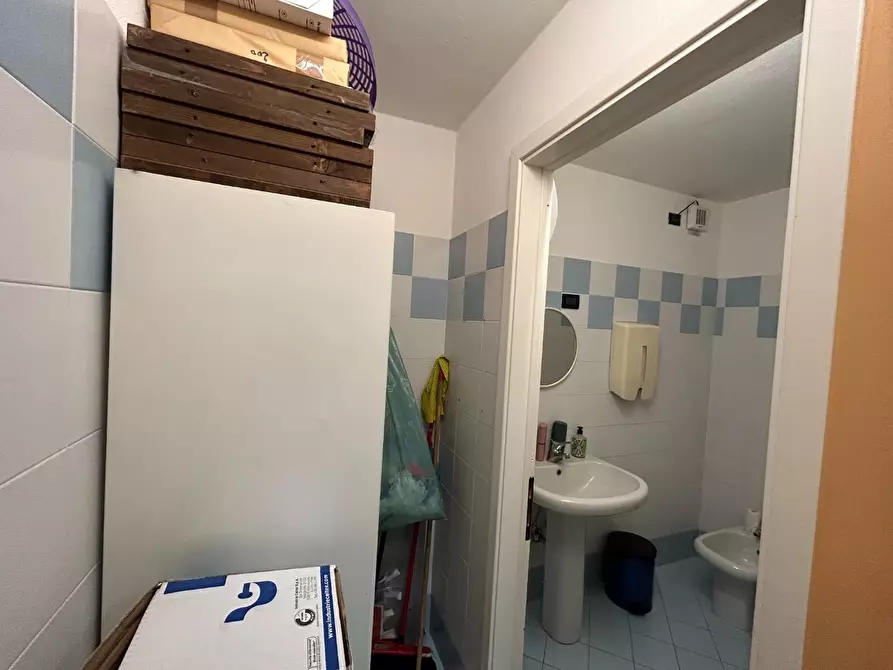 Immagine 4 di Appartamento in vendita  a Siena