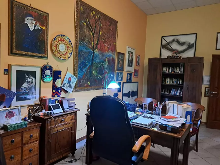 Immagine 19 di Appartamento in vendita  a Siena