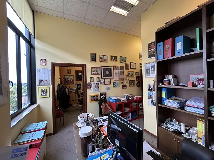 Immagine 11 di Appartamento in vendita  a Siena