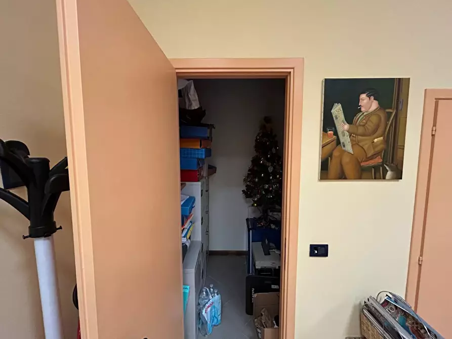 Immagine 2 di Appartamento in vendita  a Siena